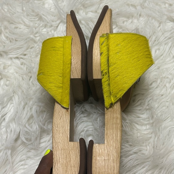 FENDI OPEN TOE CLOGS 37 - Picture 6 of 6